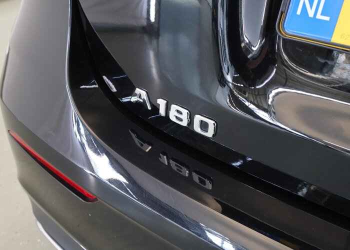 Mercedes-Benz A-Klasse 180 Business Solution AMG