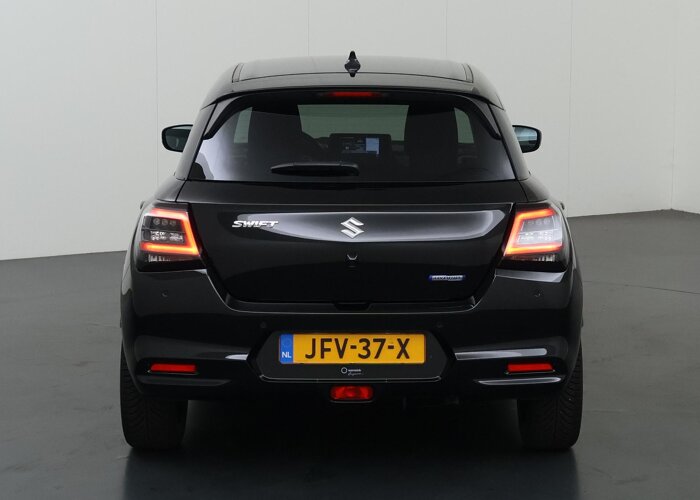 Suzuki Swift 1.2 Style Smart Hybrid
