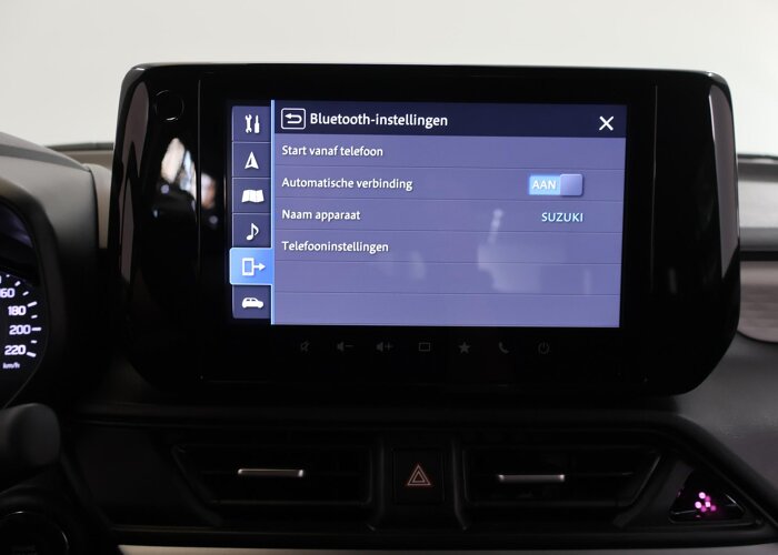 Suzuki Swift 1.2 Style Smart Hybrid