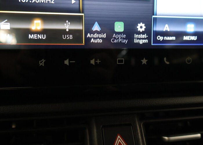 Suzuki Swift 1.2 Style Smart Hybrid