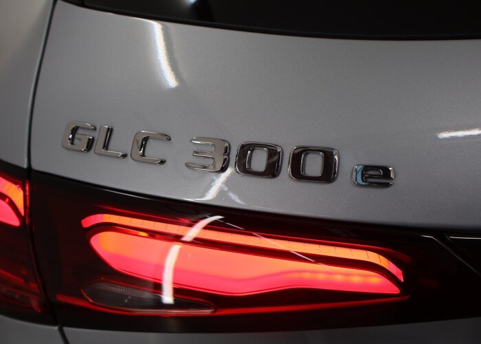 Mercedes-Benz GLC 300e 4MATIC Sport Edition