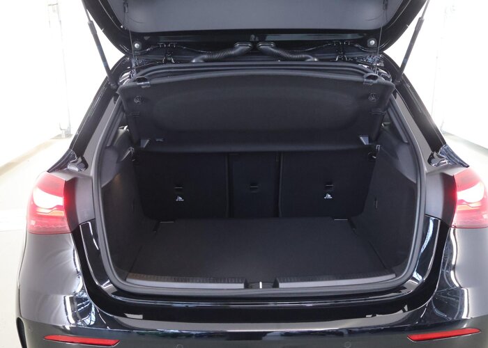 Mercedes-Benz A-Klasse 180 Business Solution AMG