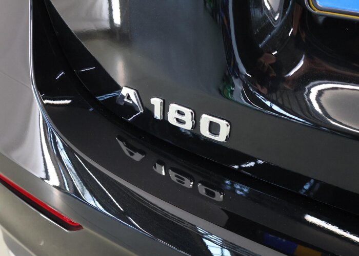 Mercedes-Benz A-Klasse 180 Business Solution AMG