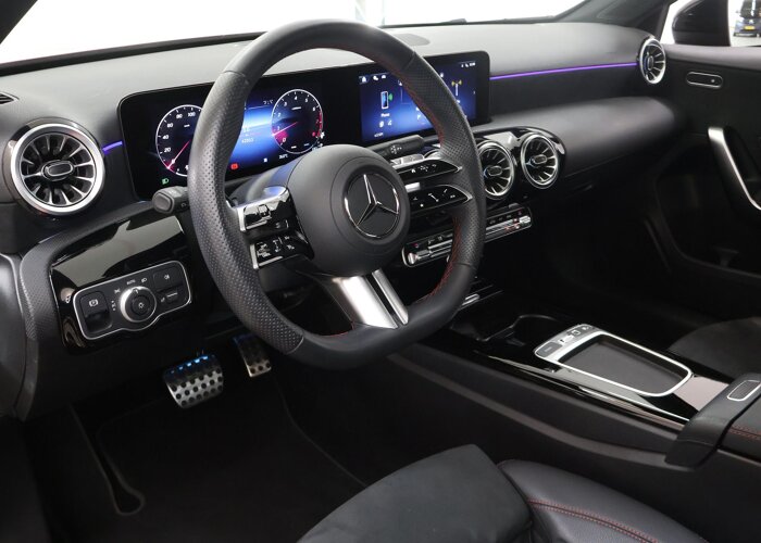 Mercedes-Benz A-Klasse 180 Business Solution AMG