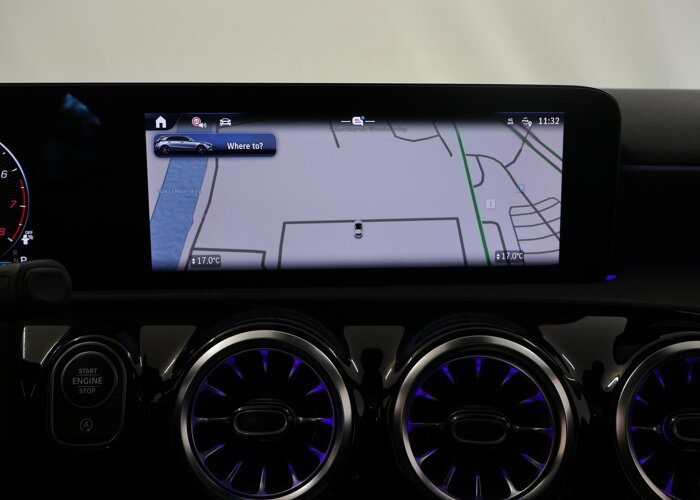 Mercedes-Benz A-Klasse 180 Business Solution AMG