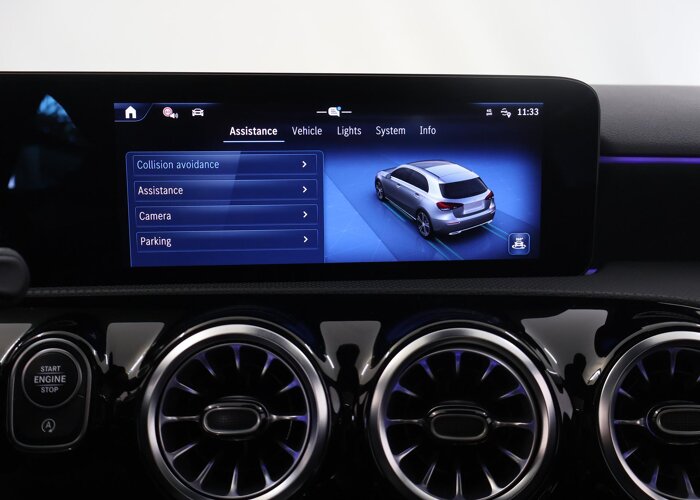 Mercedes-Benz A-Klasse 180 Business Solution AMG