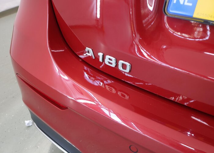 Mercedes-Benz A-Klasse 180 Business Solution AMG