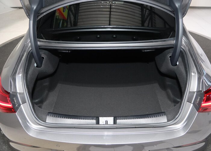 Mercedes-Benz CLA-Klasse 180 Business Solution AMG