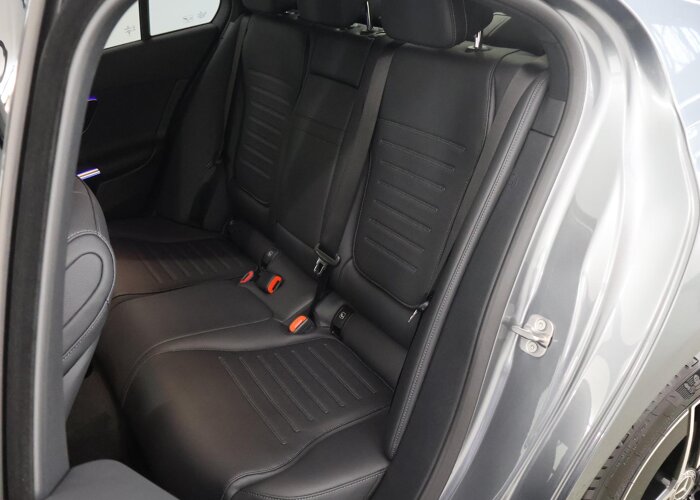 Mercedes-Benz C-Klasse 300e Business Solution AMG