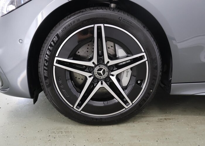 Mercedes-Benz C-Klasse 300e Business Solution AMG