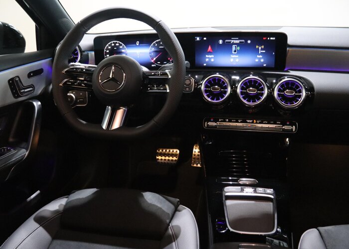 Mercedes-Benz A-Klasse 180 Business Solution AMG