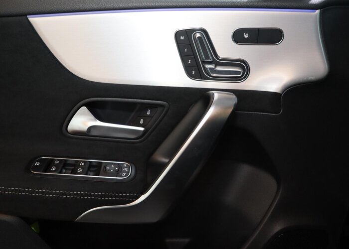 Mercedes-Benz A-Klasse 180 Business Solution AMG