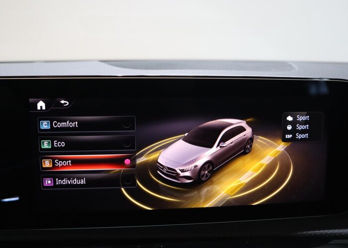 Mercedes-Benz A-Klasse 180 Business Solution AMG