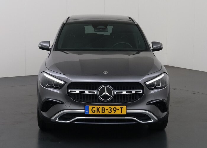 Mercedes-Benz GLA 180 Star Edition Luxury Line