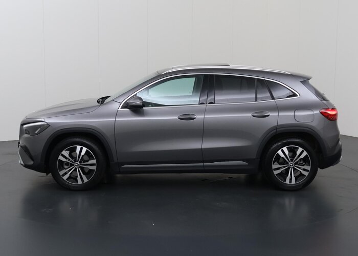 Mercedes-Benz GLA 180 Star Edition Luxury Line