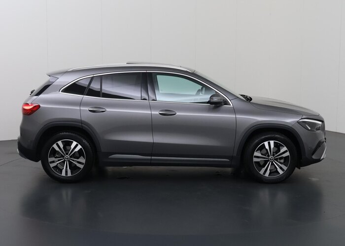 Mercedes-Benz GLA 180 Star Edition Luxury Line