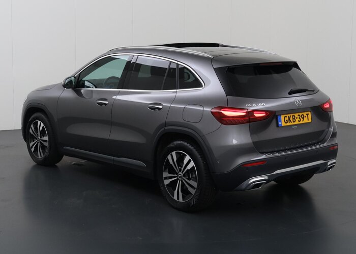 Mercedes-Benz GLA 180 Star Edition Luxury Line