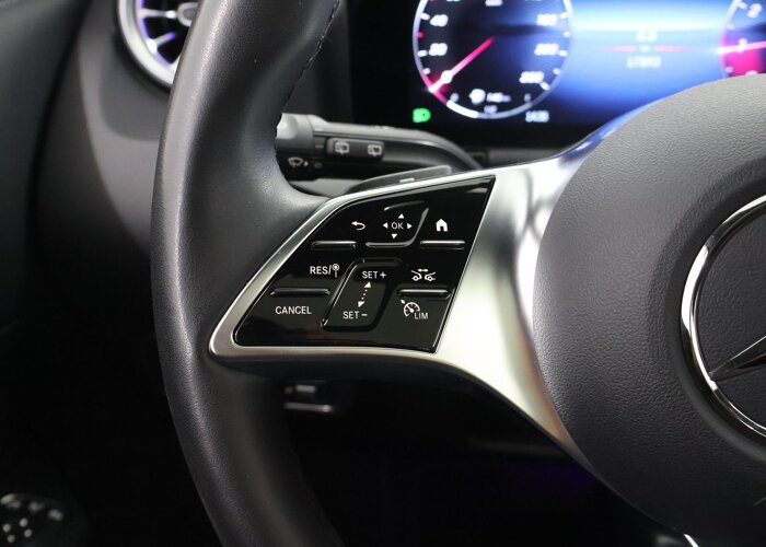Mercedes-Benz GLA 180 Star Edition Luxury Line