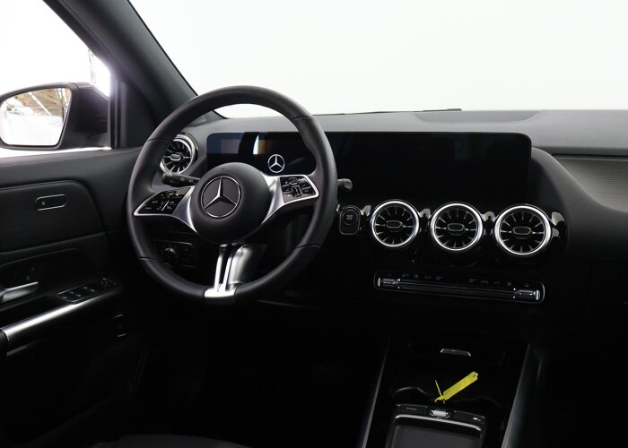 Mercedes-Benz EQA 250+ Luxury Line 71 kWh