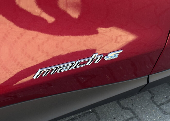 Ford Mustang Mach-E Standard RWD 73 kWh