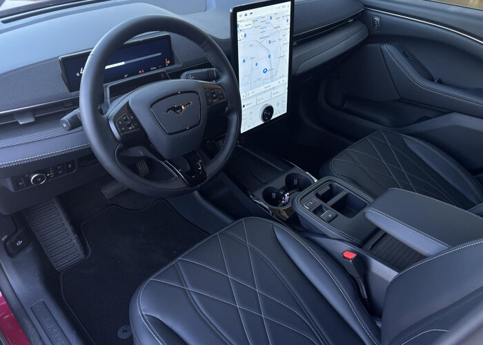 Ford Mustang Mach-E Standard RWD 73 kWh