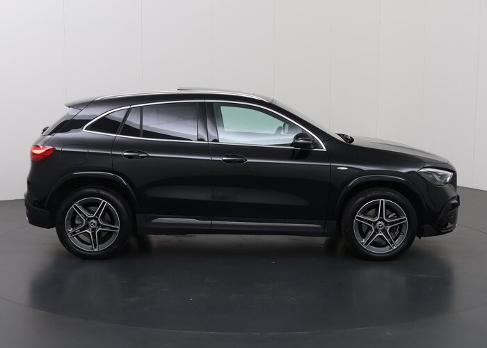 Mercedes-Benz GLA 250e Business Solution AMG