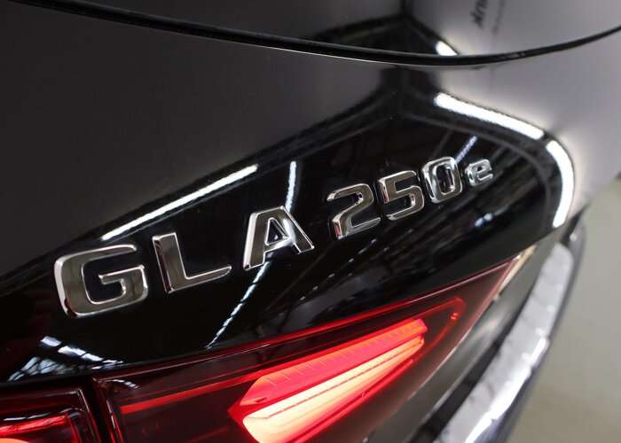 Mercedes-Benz GLA 250e Business Solution AMG