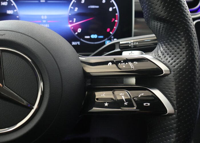 Mercedes-Benz C-Klasse 180 AMG Line