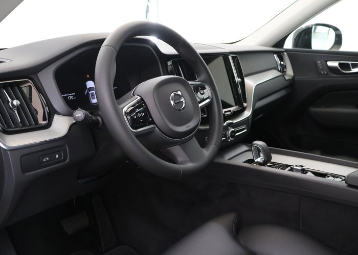 Volvo XC60 2.0 Recharge T6 AWD R-Design