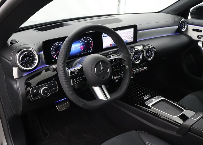 Mercedes-Benz CLA-Klasse 180 Business Solution AMG