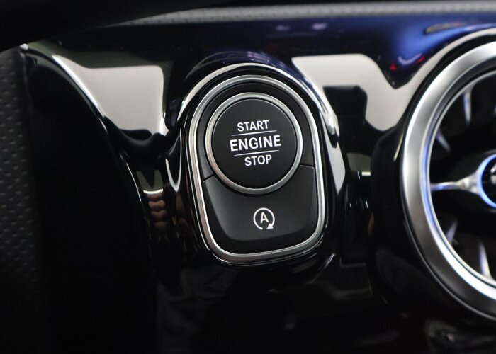 Mercedes-Benz CLA-Klasse 180 Business Solution AMG