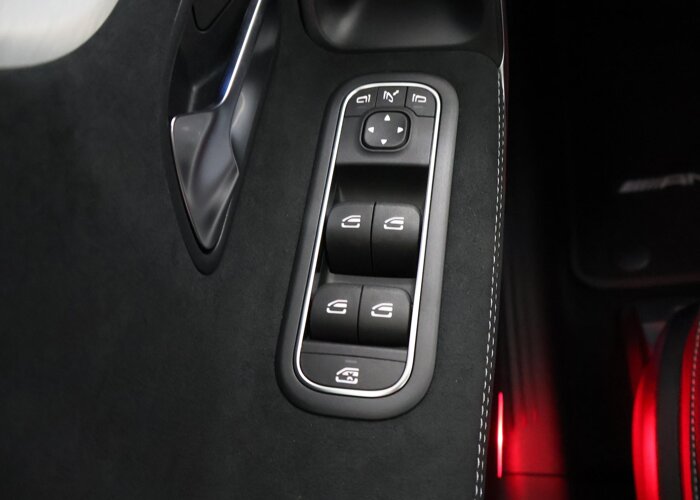 Mercedes-Benz CLA-Klasse 180 Business Solution AMG