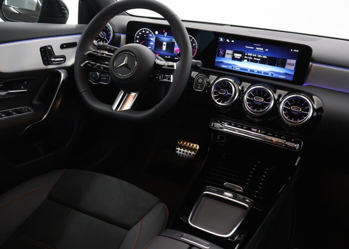Mercedes-Benz A-Klasse 180 Business Solution AMG