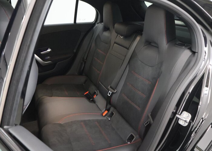 Mercedes-Benz A-Klasse 180 Business Solution AMG