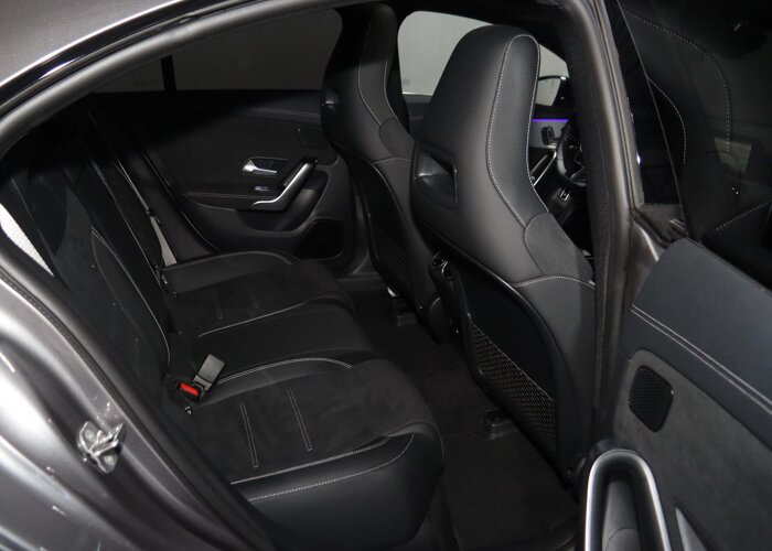 Mercedes-Benz CLA-Klasse 180 Business Solution AMG