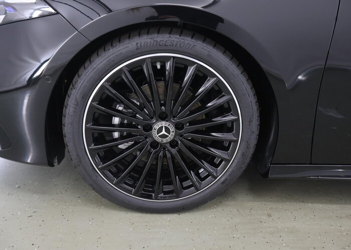 Mercedes-Benz A-Klasse 180 Business Solution AMG