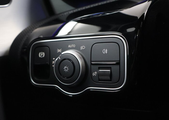 Mercedes-Benz A-Klasse 180 Business Solution AMG