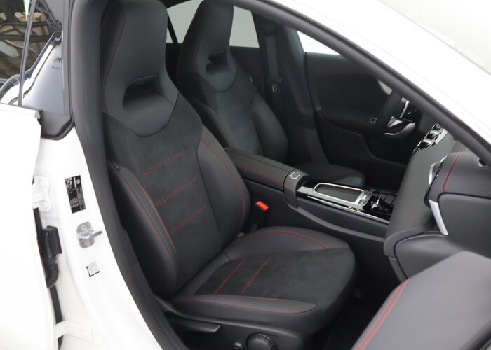 Mercedes-Benz CLA-Klasse 180 Business Solution AMG