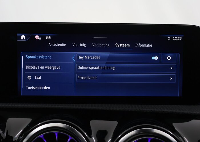 Mercedes-Benz CLA-Klasse 180 Business Solution AMG