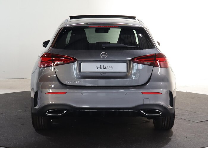 Mercedes-Benz A-Klasse 250 e Business Solution AMG