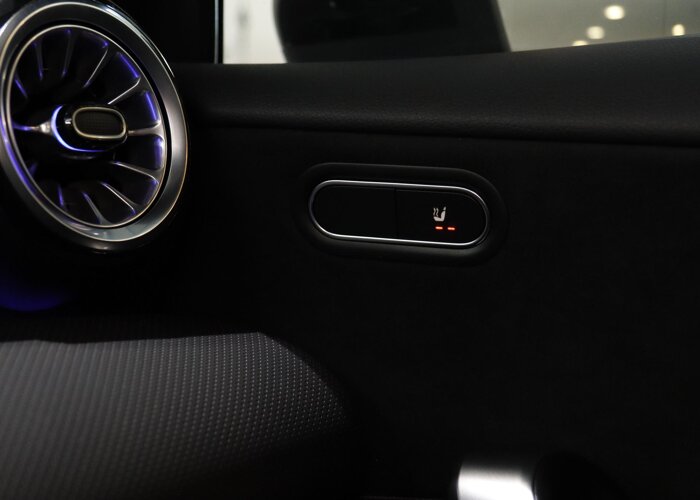 Mercedes-Benz A-Klasse 250 e Business Solution AMG