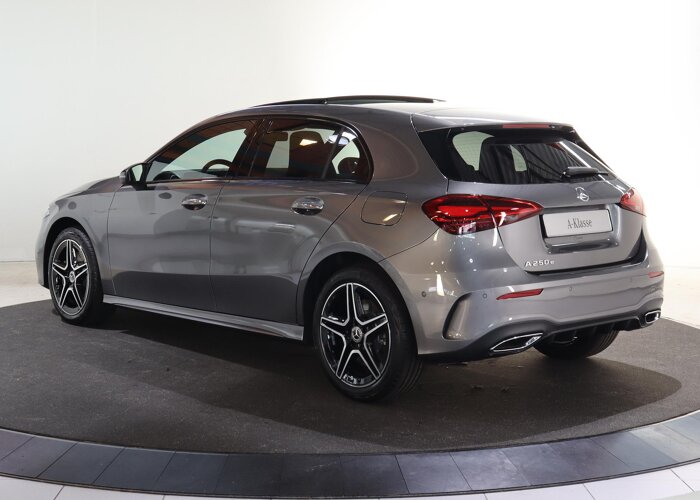 Mercedes-Benz A-Klasse 250 e Business Solution AMG