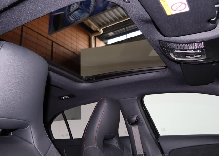 Mercedes-Benz A-Klasse 250 e Business Solution AMG