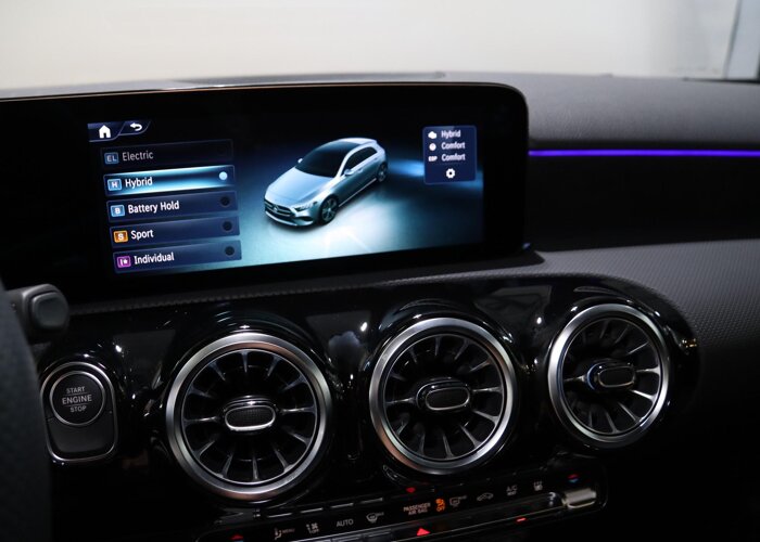 Mercedes-Benz A-Klasse 250 e Business Solution AMG