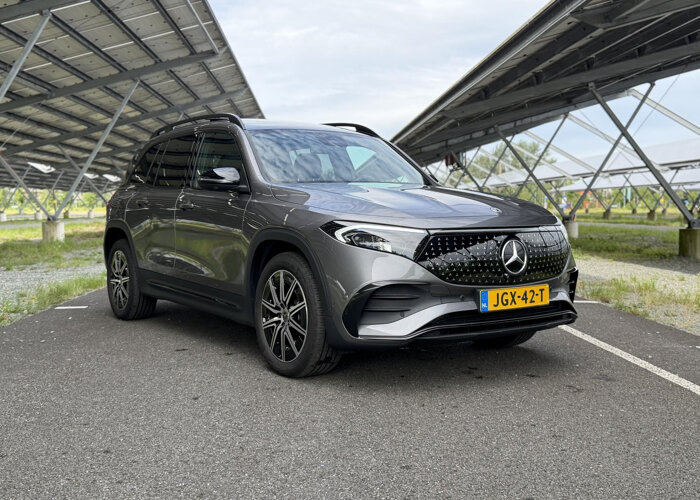 Mercedes-Benz EQB 250+ AMG Line