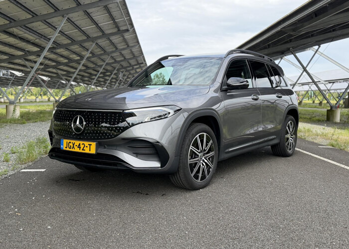 Mercedes-Benz EQB 250+ AMG Line