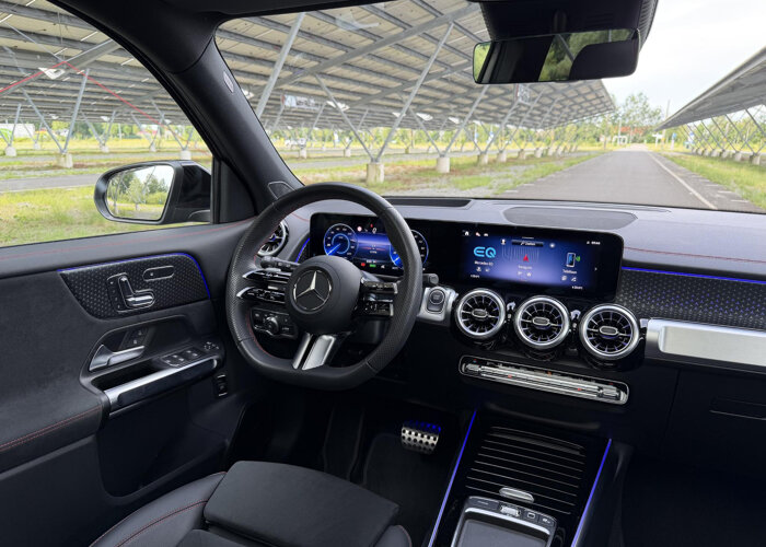 Mercedes-Benz EQB 250+ AMG Line