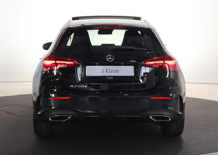 Mercedes-Benz A-Klasse 250 e Business Solution AMG