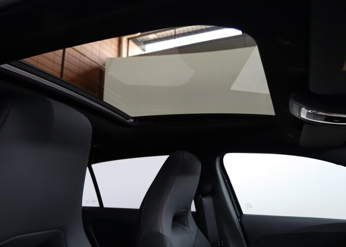 Mercedes-Benz A-Klasse 250 e Business Solution AMG