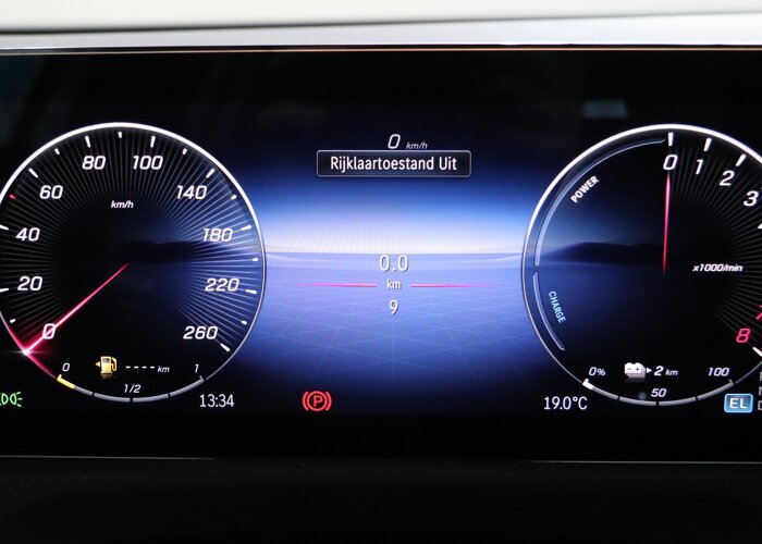 Mercedes-Benz A-Klasse 250 e Business Solution AMG